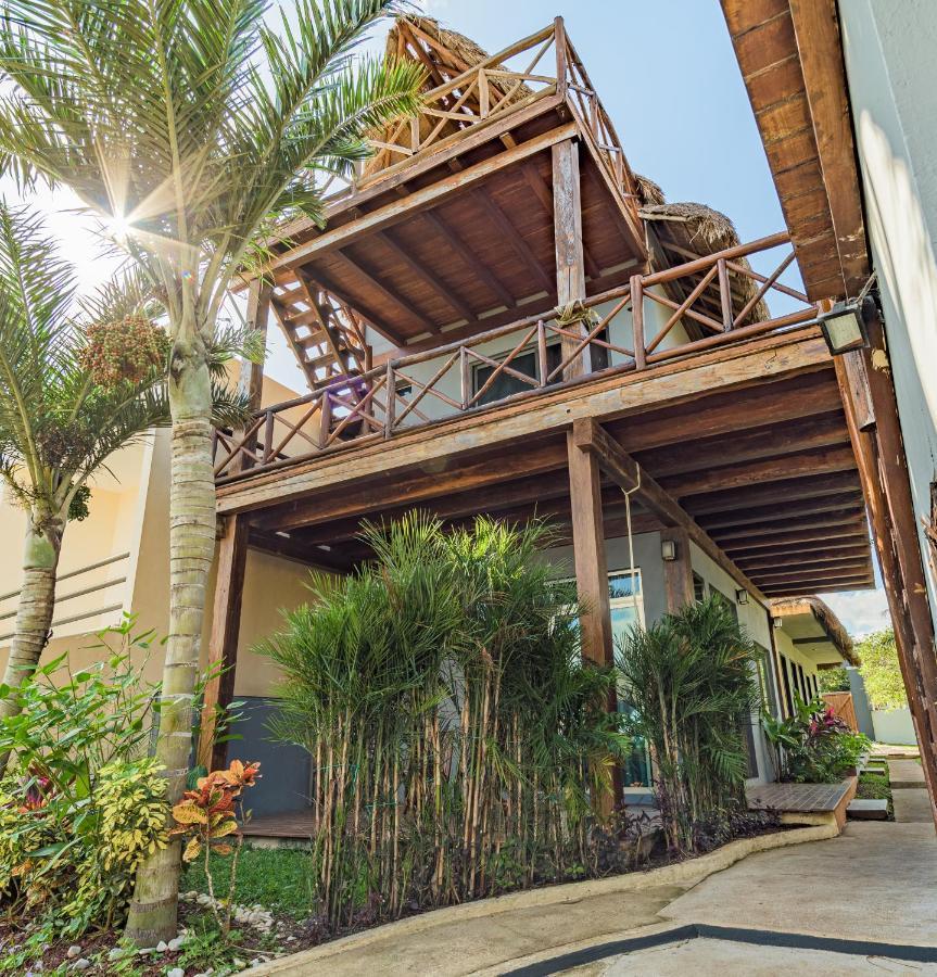 Hotel Boutique Las Nubes Bacalar Esterno foto